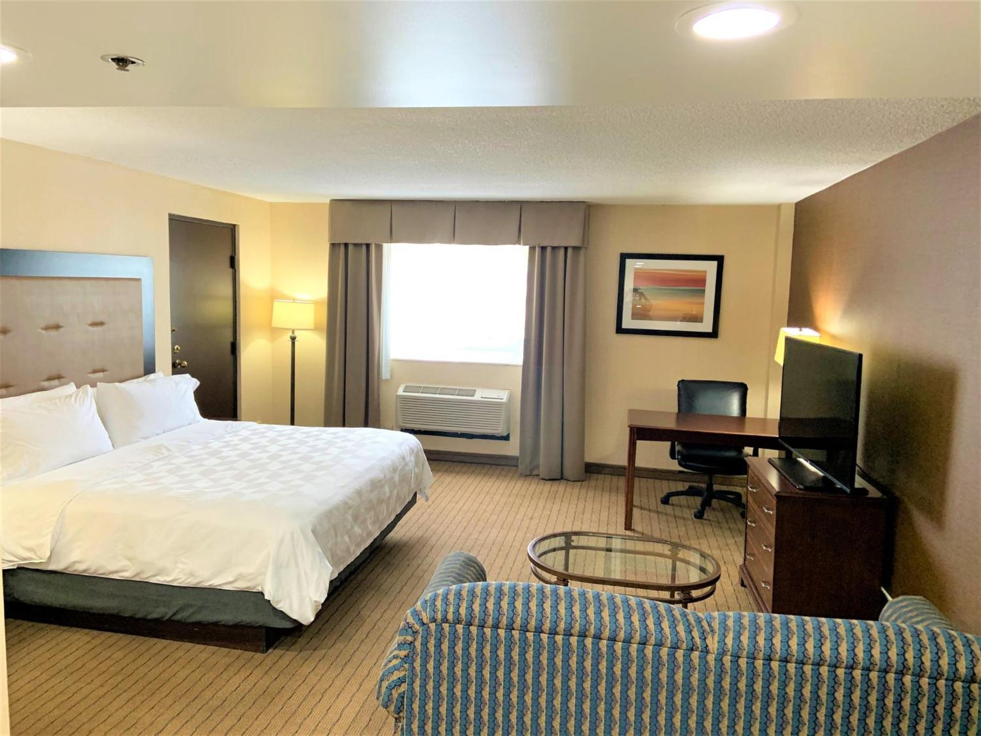 Holiday Inn & Suites Chicago-Carol Stream Wheaton By Ihg Exterior photo